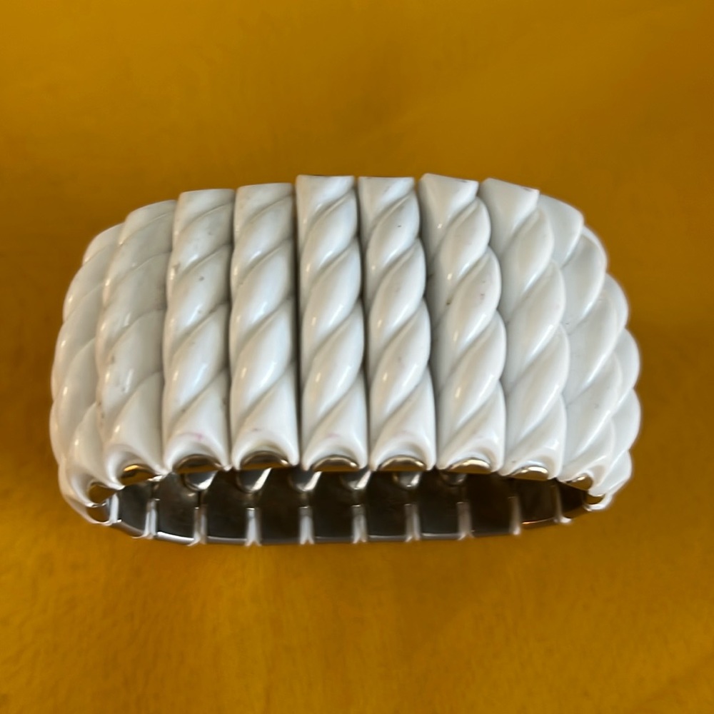 Vintage LERU White Lucite Expander Bracelet